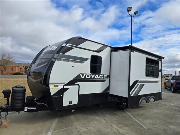 2024 Winnebago VOYAGE 2427RB